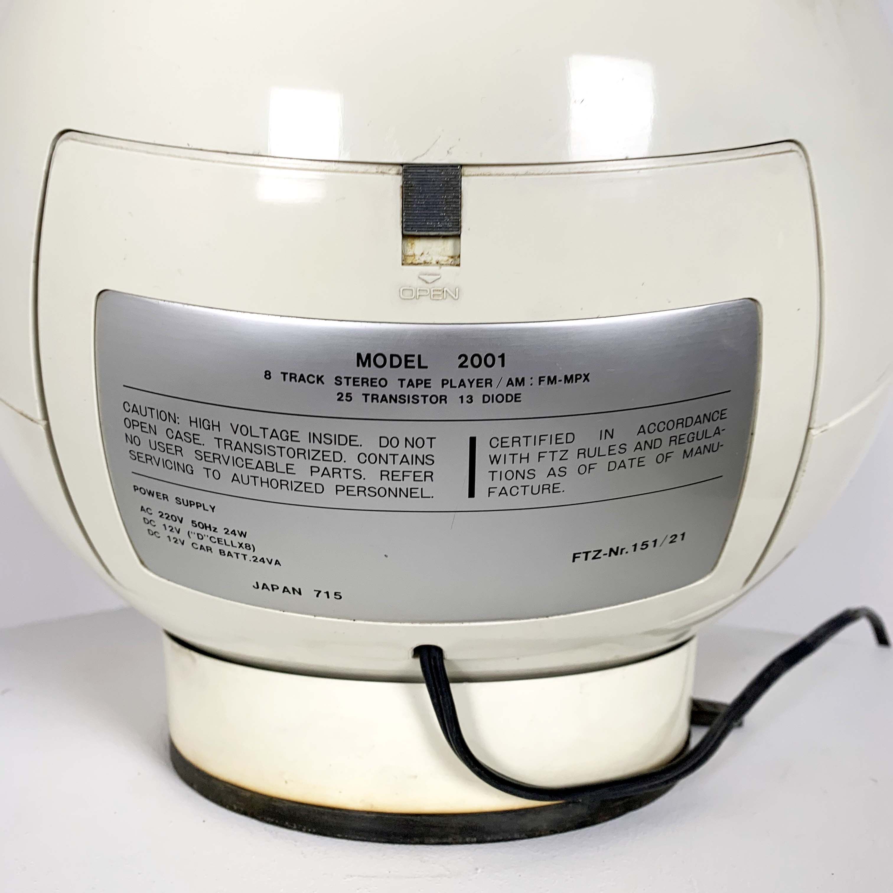 Model 2001 "Space Ball" radio by Weltron, 1970