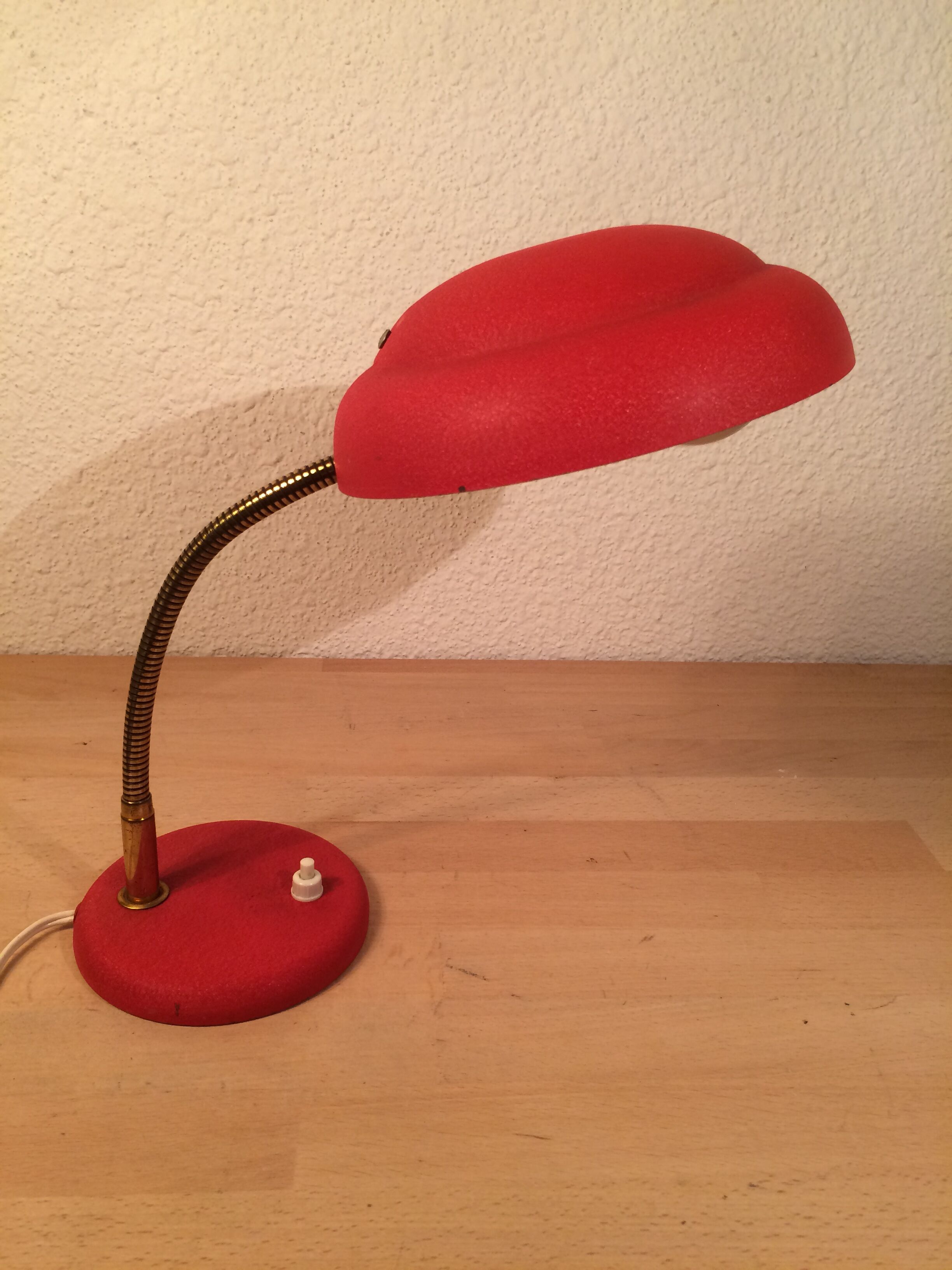 Lampe de bureau flexible rouge années 50 vintage