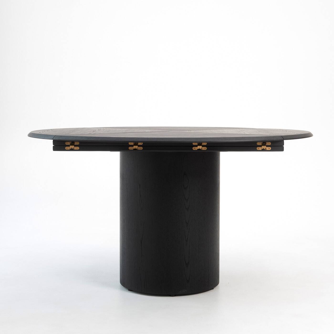 Table ronde/carrée en chêne noir