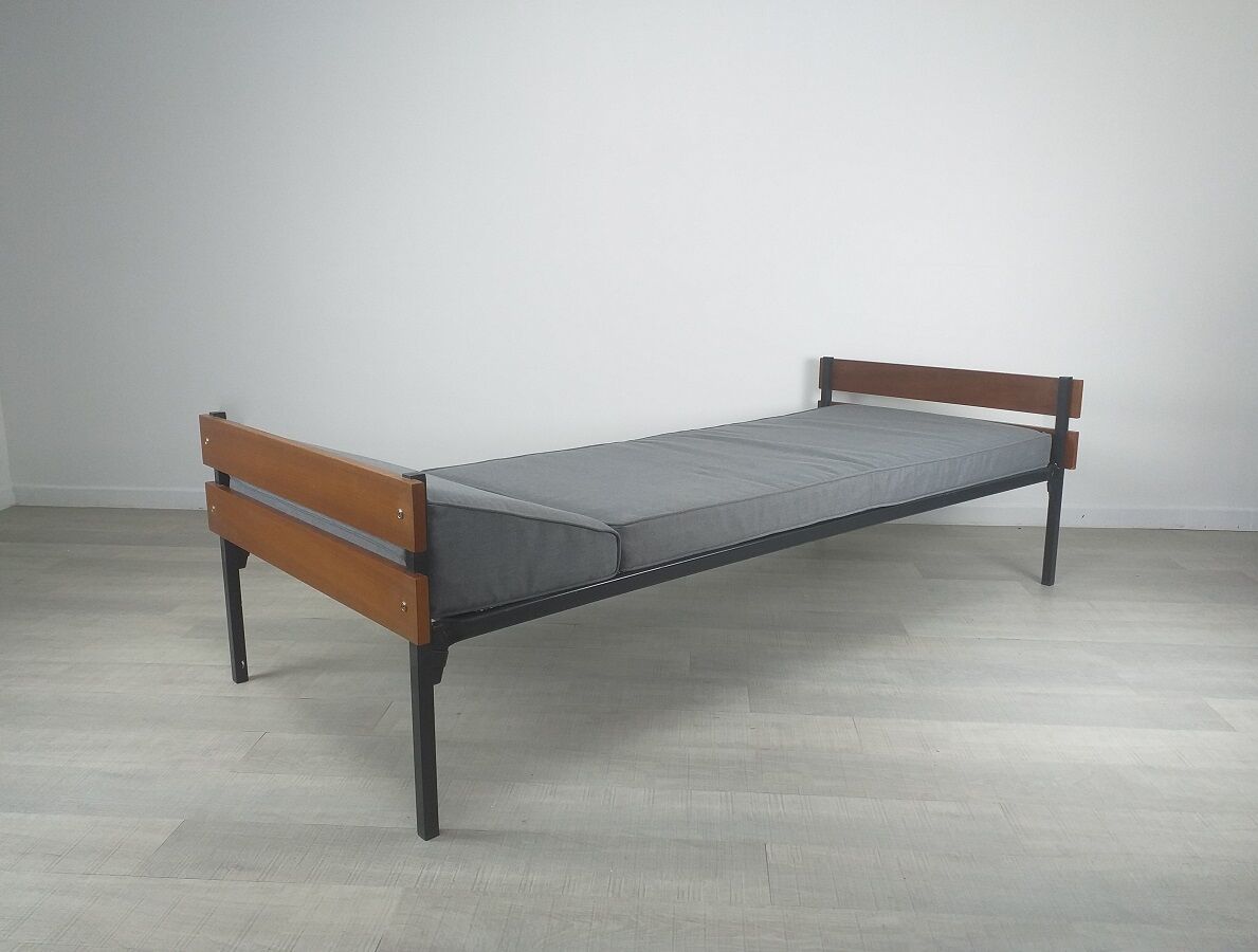 Scandinavian daybed bed 60s vintage