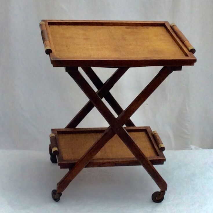 Dessert table from the 1930s fold in oak stamped dimension: height -66cm- width -54cm-
