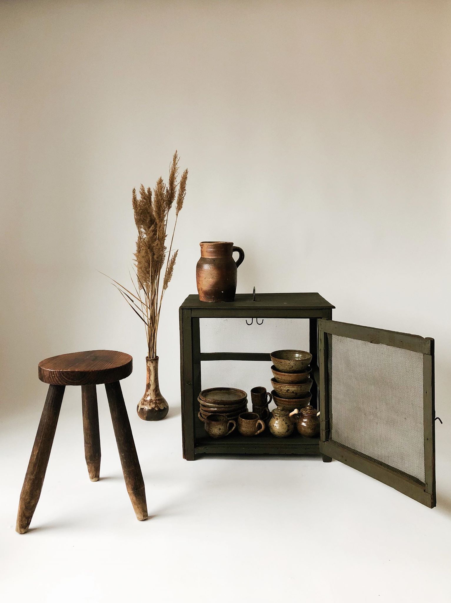 Garde manger ancien en bois