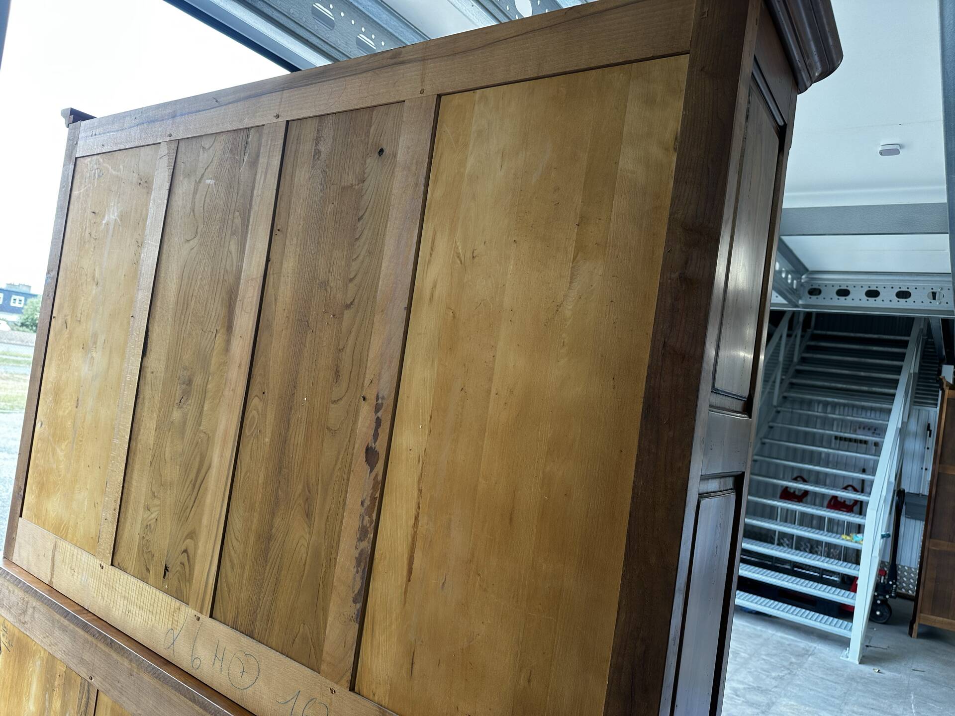 Buffet, rustic sideboard in solid cherry wood, 20th century