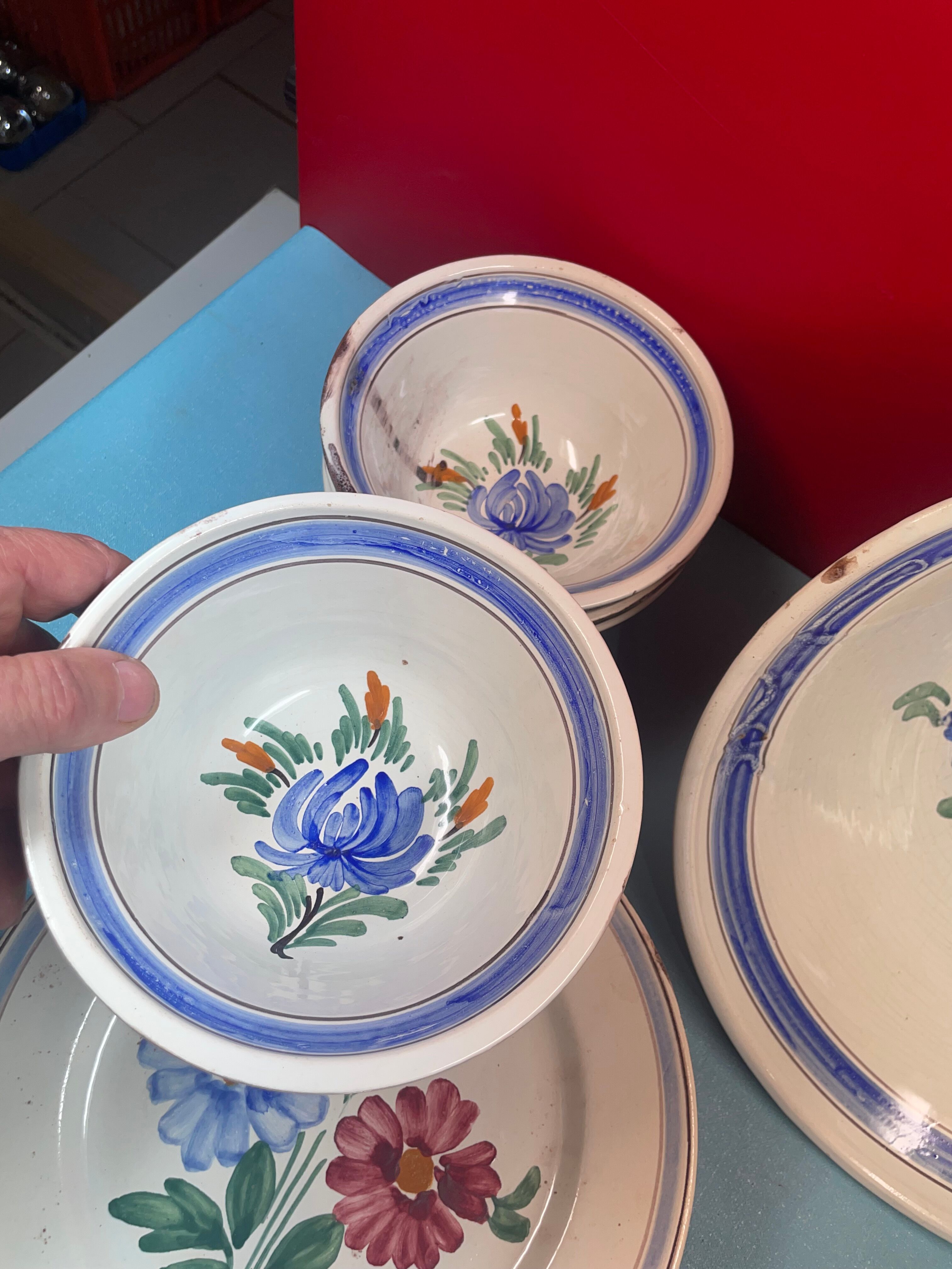 Old floral décor tableware 1 bowl, 6 flat plates & 4 bowls