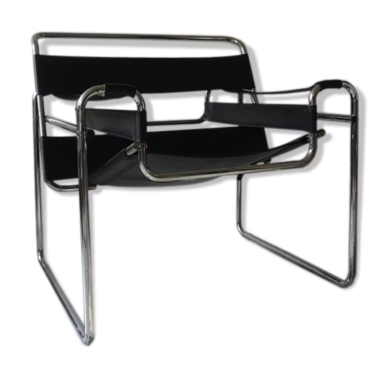 Black leather armchair model Wassily B3 by Marcel Breuer