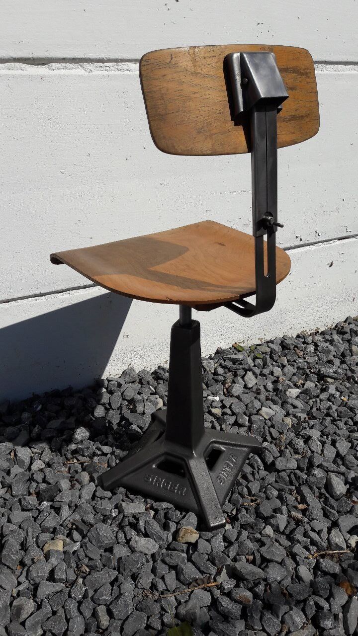 Chaise Singer atelier couture industriel
