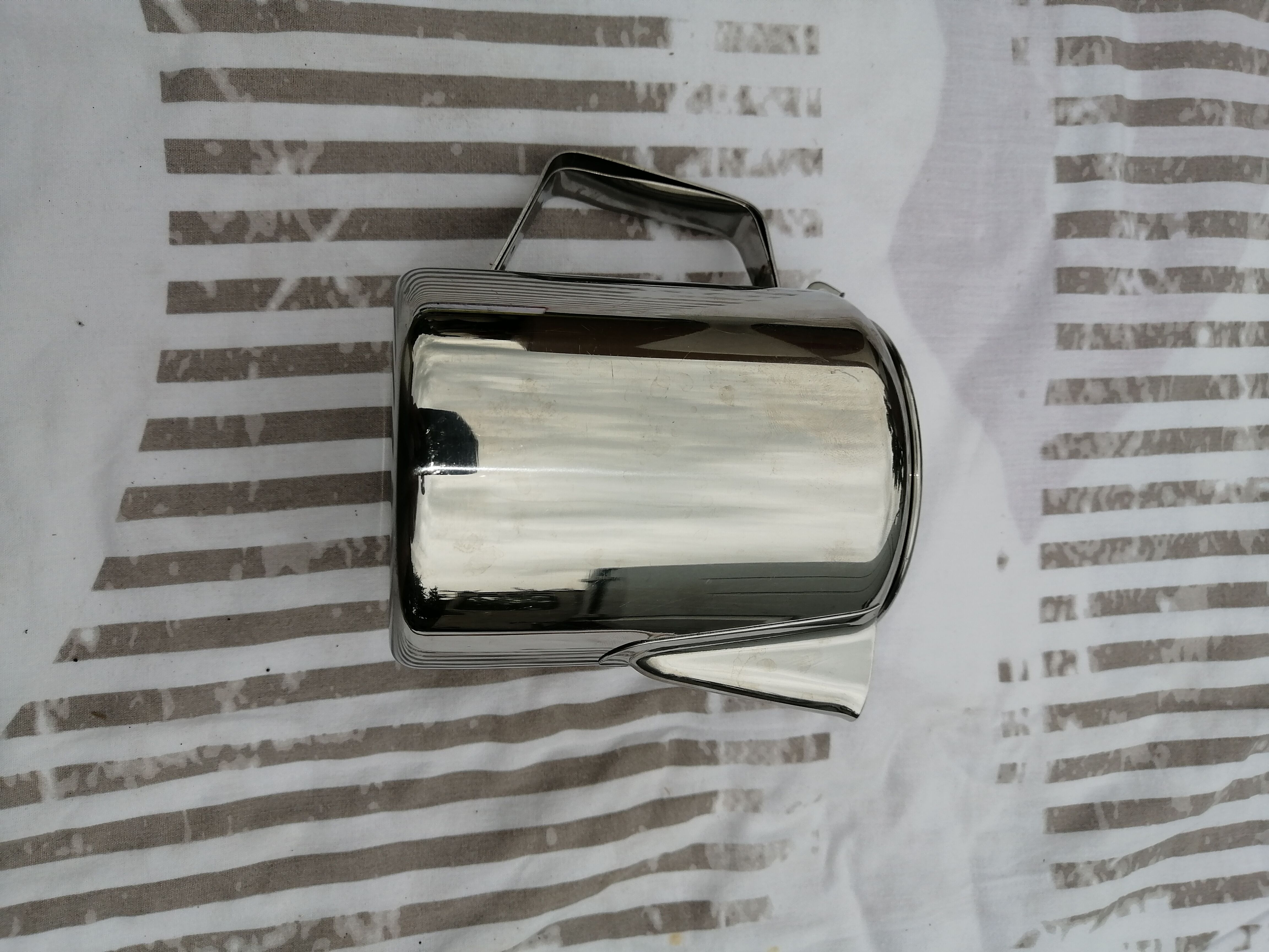 Stainless steel theiere