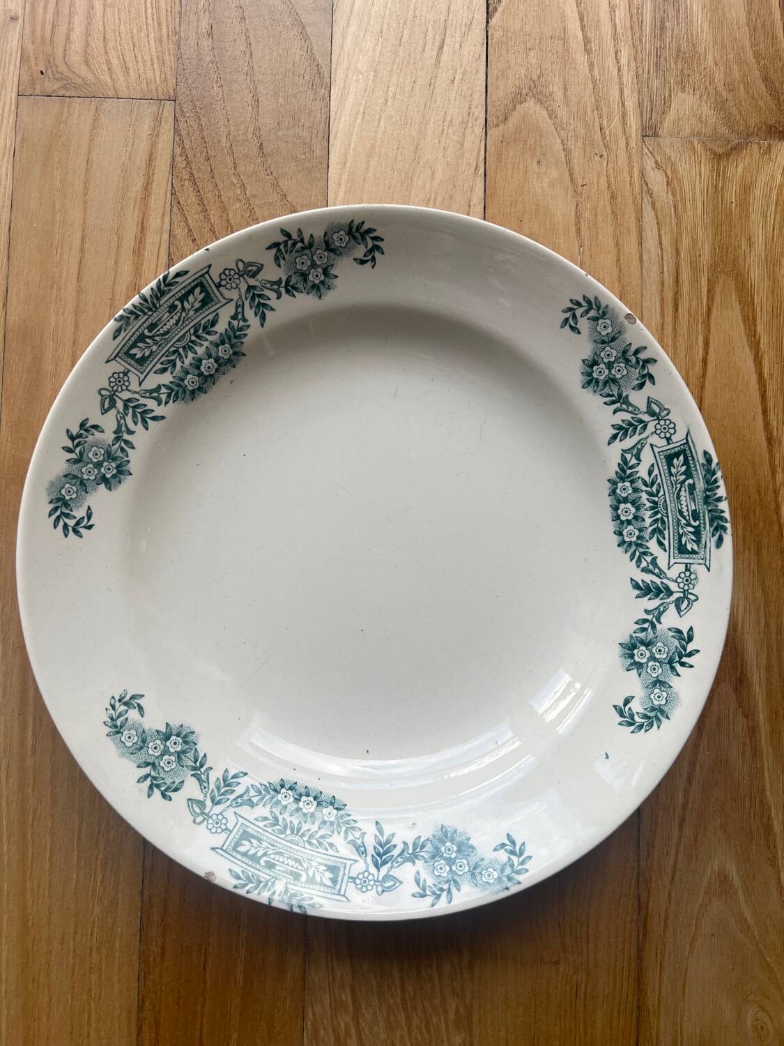 Terre de Fer soup plates