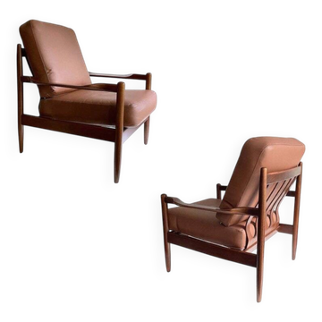 Pair Danish Lounge Chairs in Teak Leather