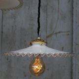 Suspension with lace opaline lampshade