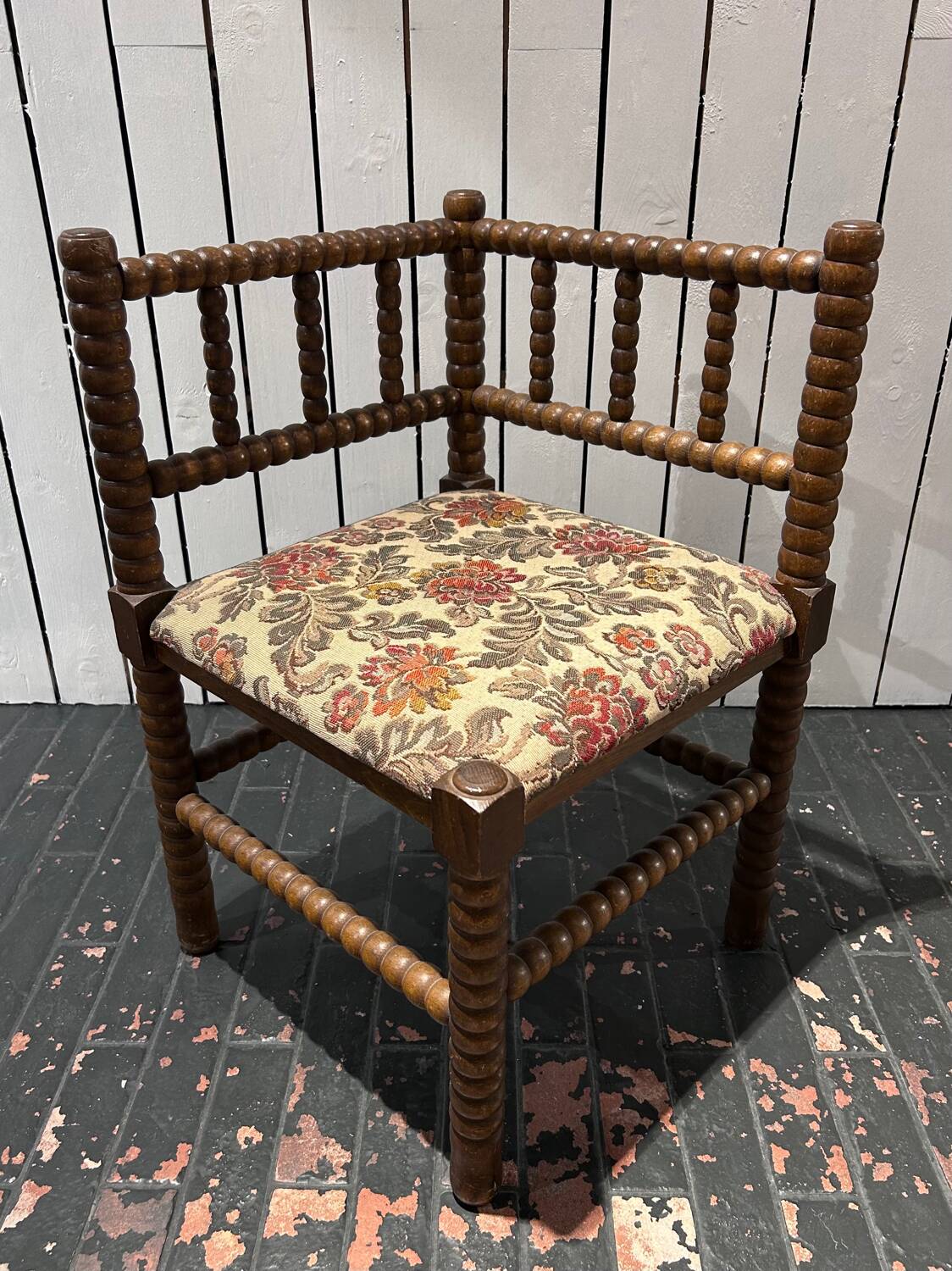 Chaise d’angle en tapisserie