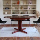 Baumann style extendable round dining table