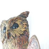 OWL-shaped curved mirror witch