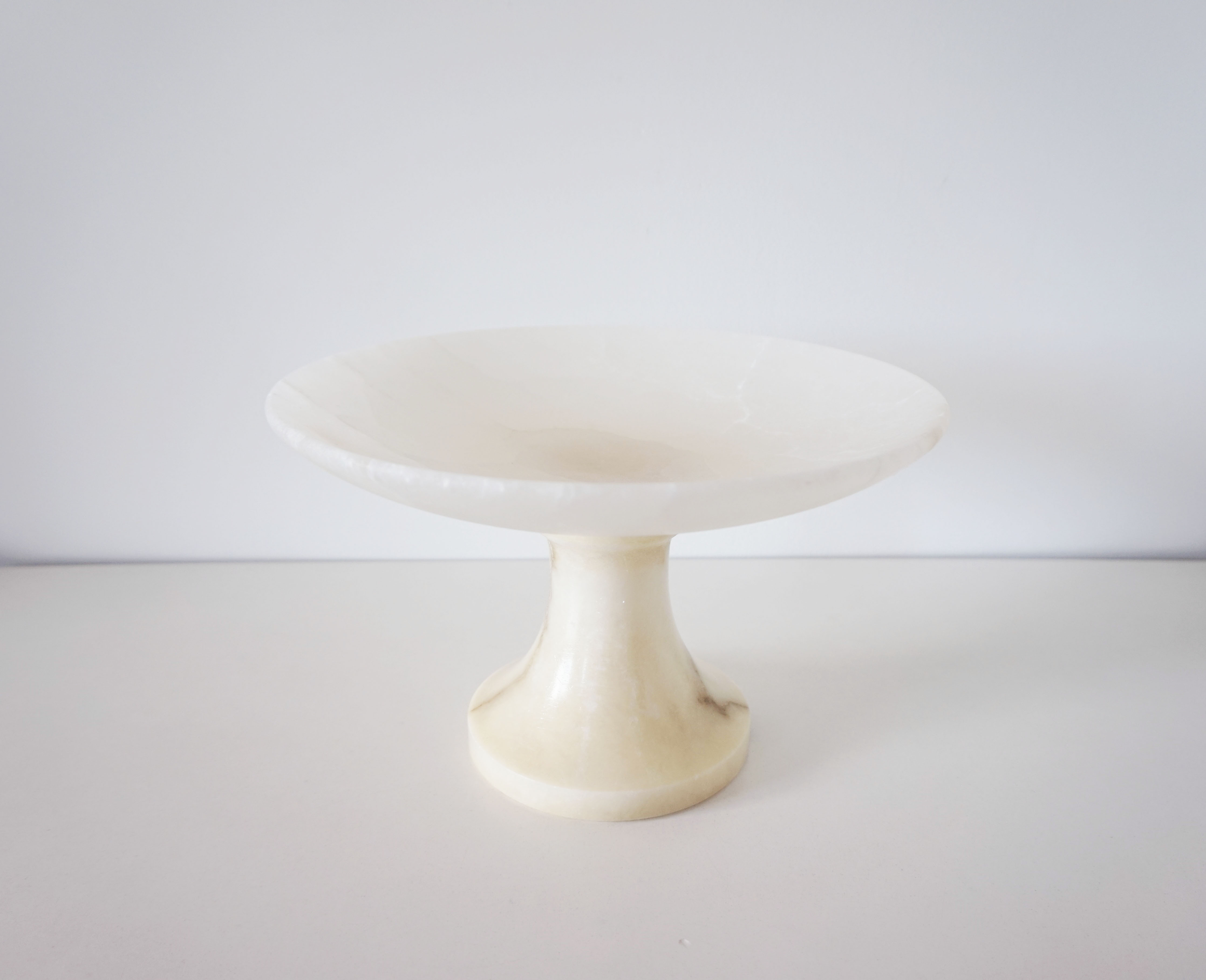 Alabaster standing cup 1970