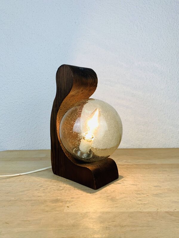 Lampe brutaliste Temde Leucthen années 70 pin et globe verre
