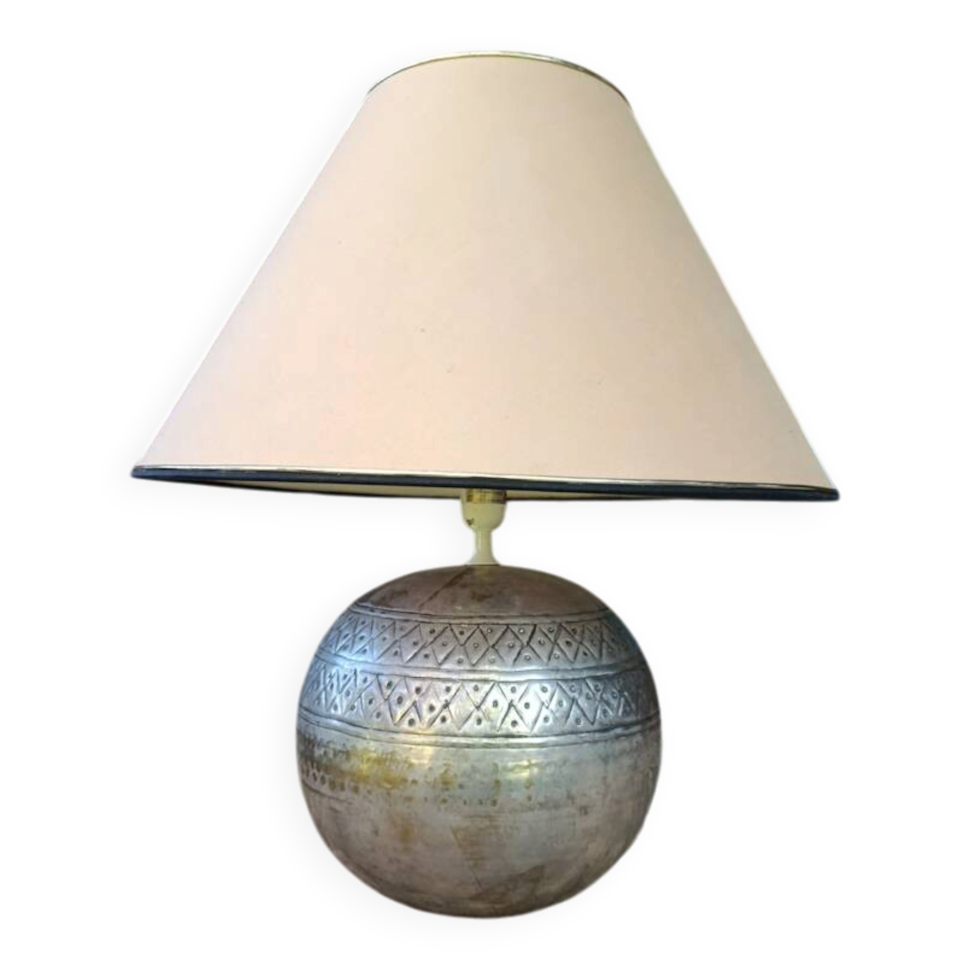 BALL LAMP SARREID LTD