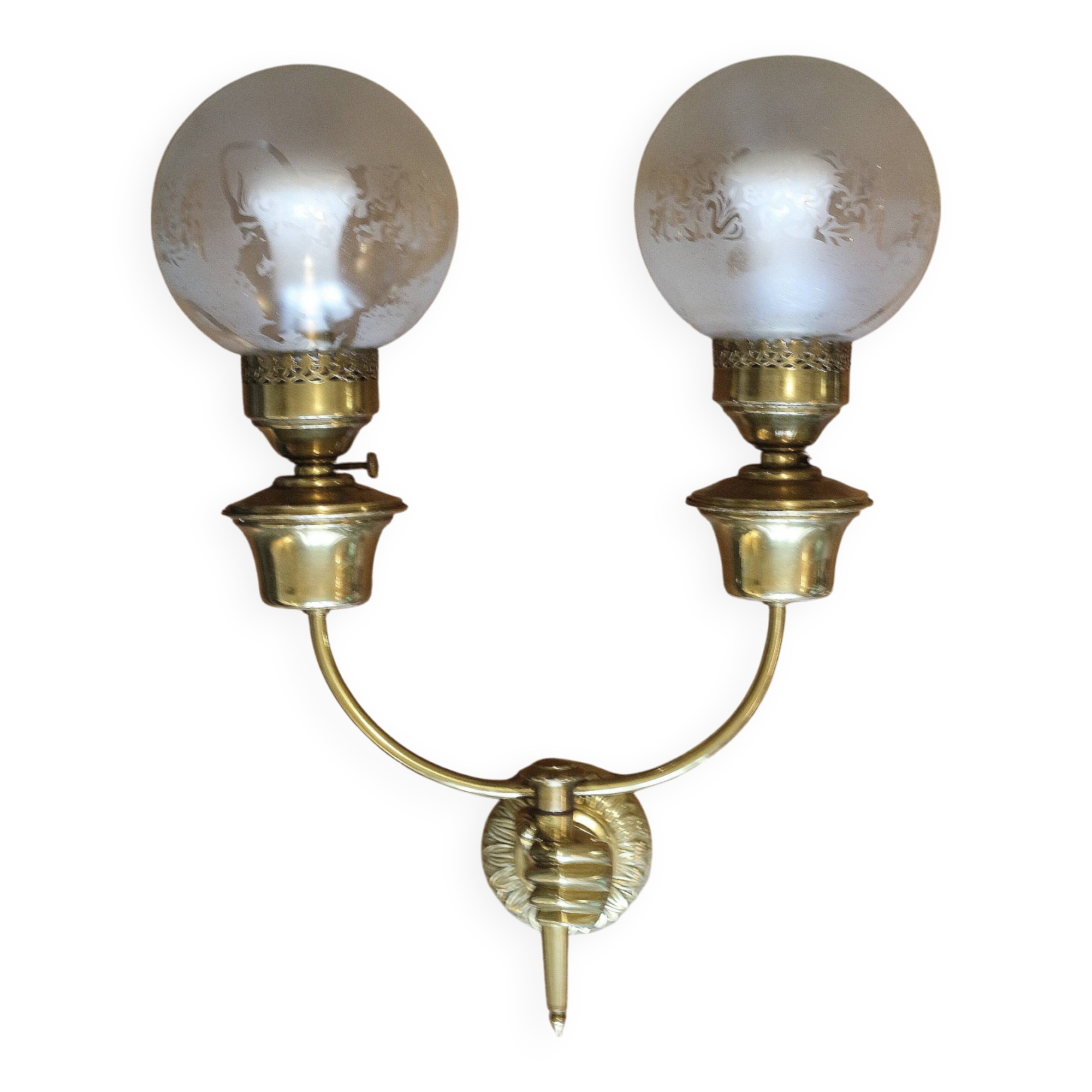 Applique en laiton ART DECO, deux globes en verre