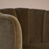 Curved Danish club chair from the mid-century, in the style of Viggo Boesen, 1940s.