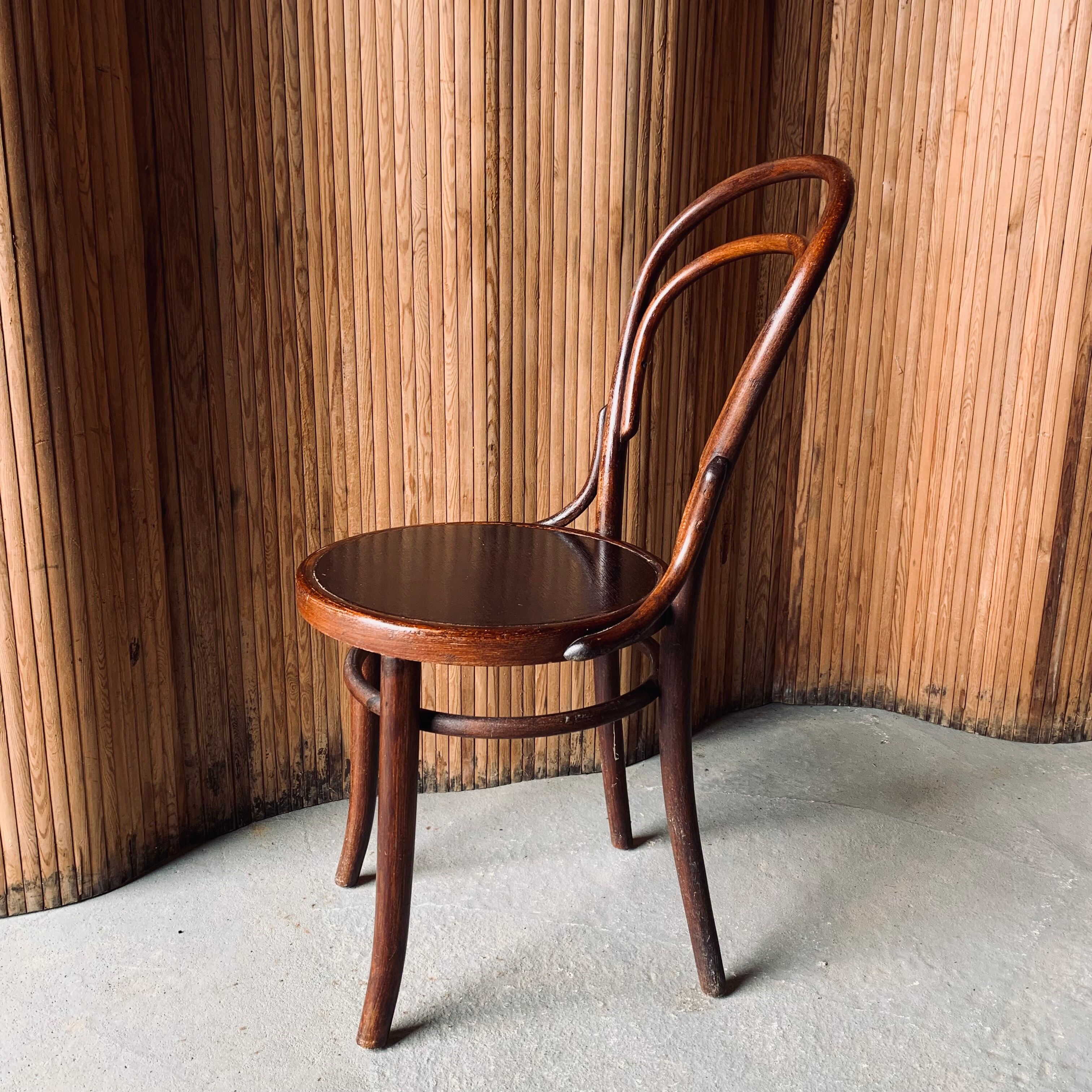 Set of 4 Thonet chairs
