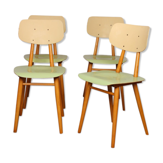 Suite de 4 chaises vertes pour Ton, 1960