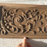 Pair of pediment / bas relief / carved wooden plaque