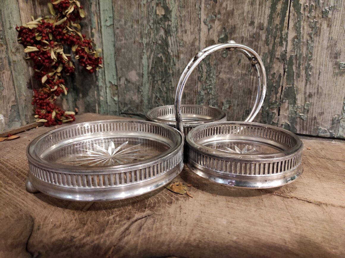 Antique German Silverplate Snack Tray by B. Bohrmann, Frankfurt, 1887-1899