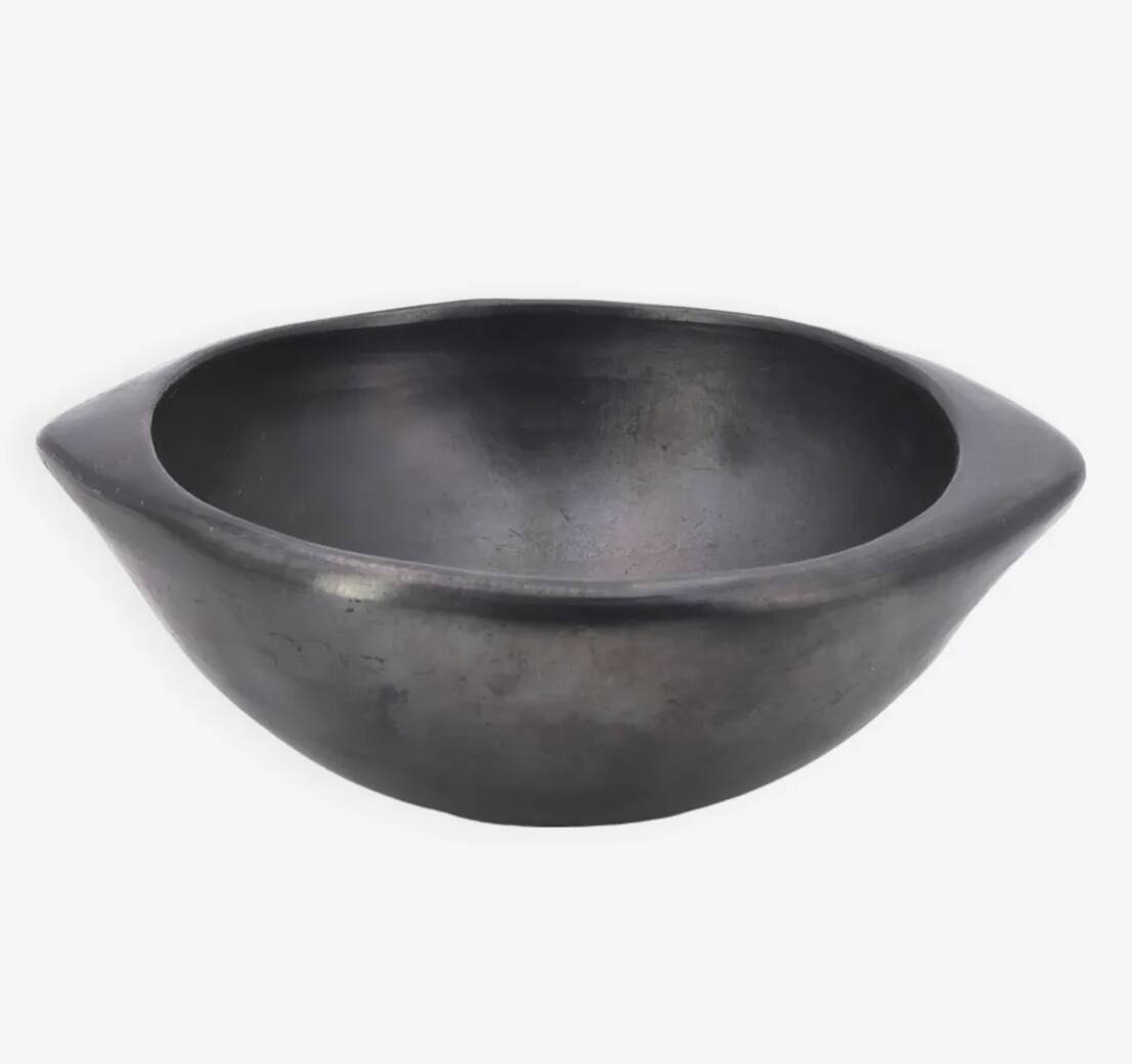 Colombian wobbly bowl in black ceramic, 1970s.