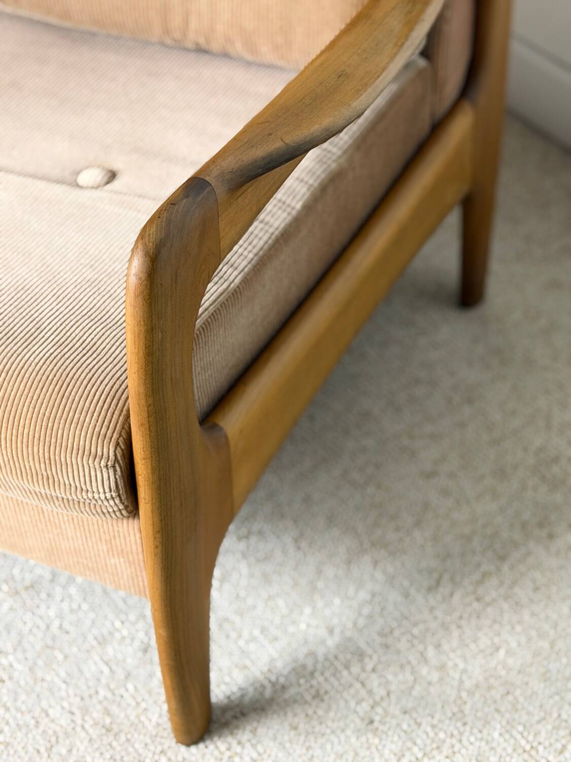 Vintage armchair – 1980s – Beige corduroy