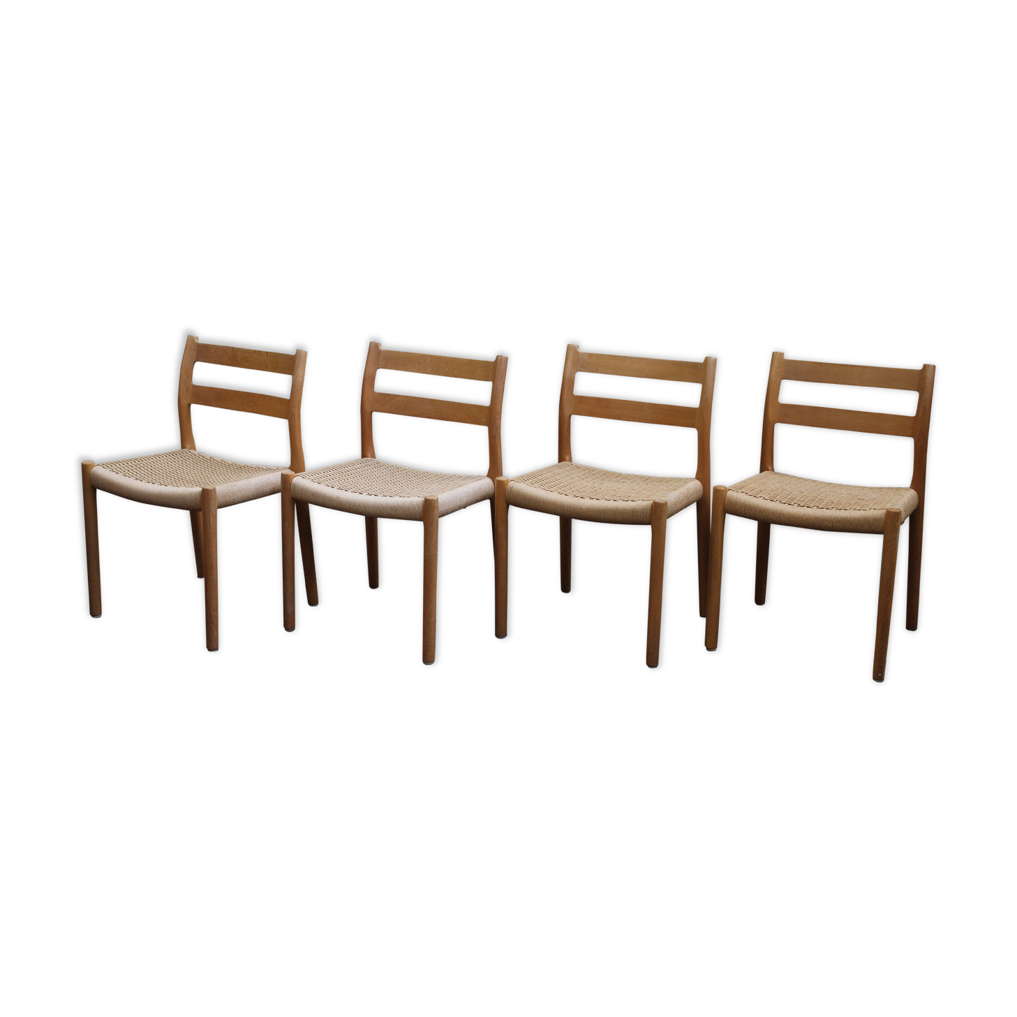 Serie de 4 chaises Niels Otto Moller