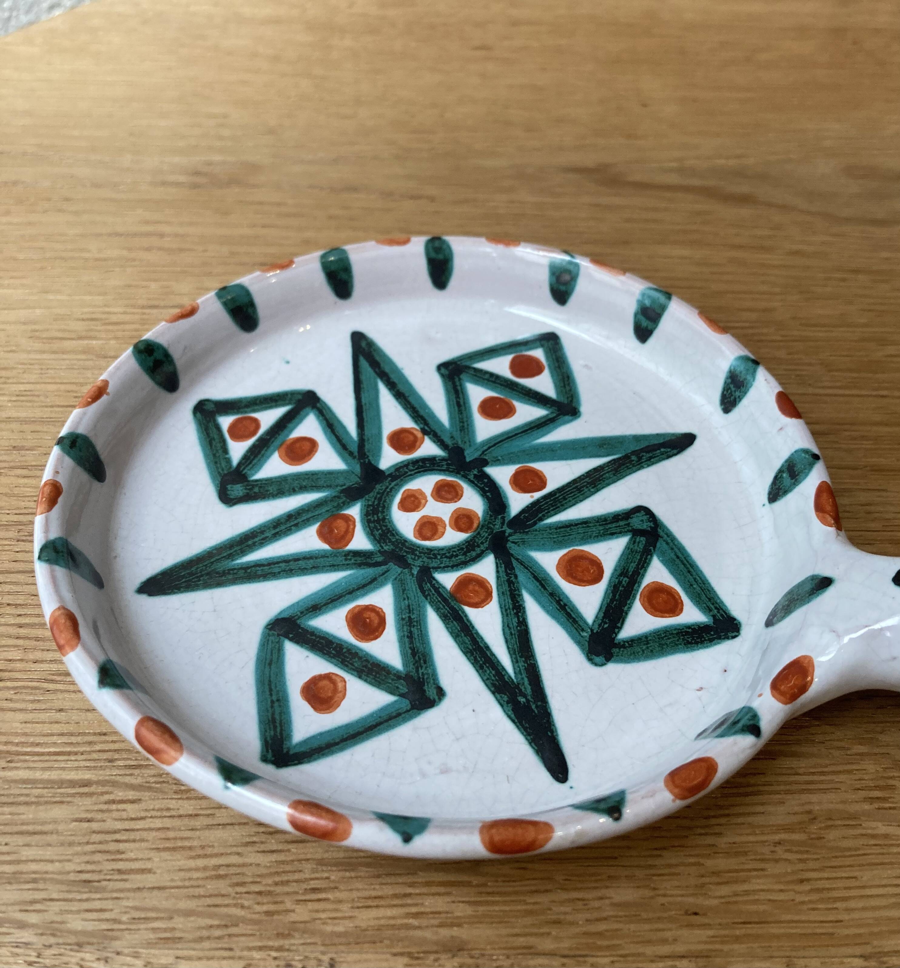 vintage fondue pot in the R. Picault style