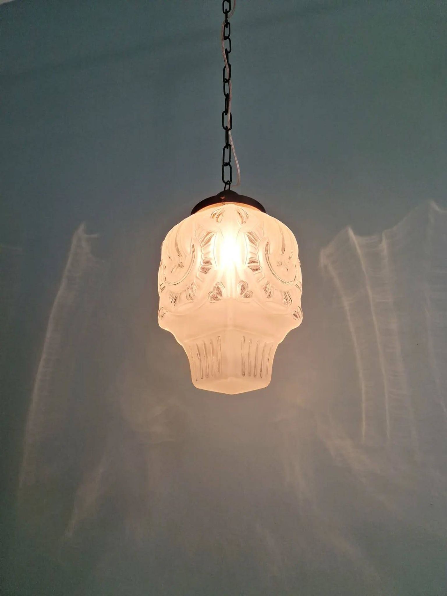 Art Deco pendant light in frosted transparent glass, 1920-30.