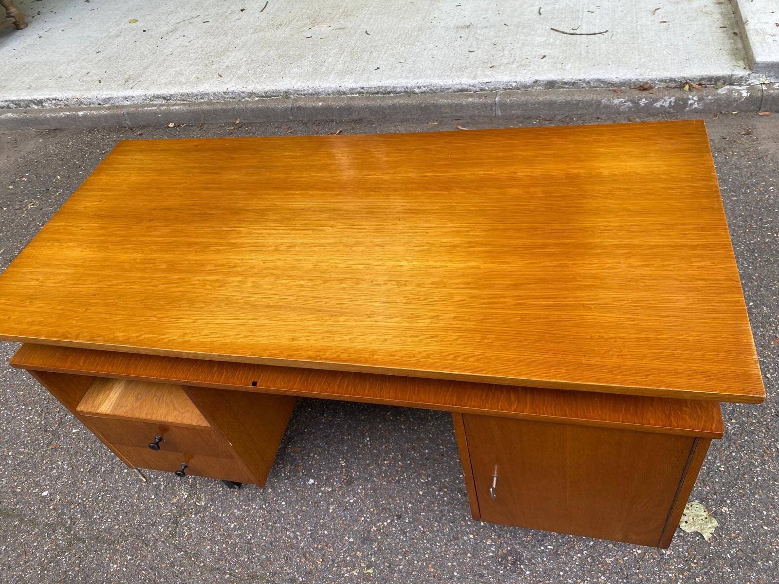 Scandinavian desk from the 50s/60s in wood 130cm