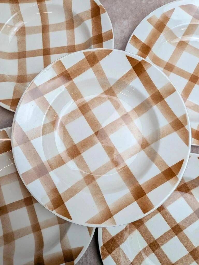 Set of 6 vintage deep plates Moulin des Loups – Checkered pattern