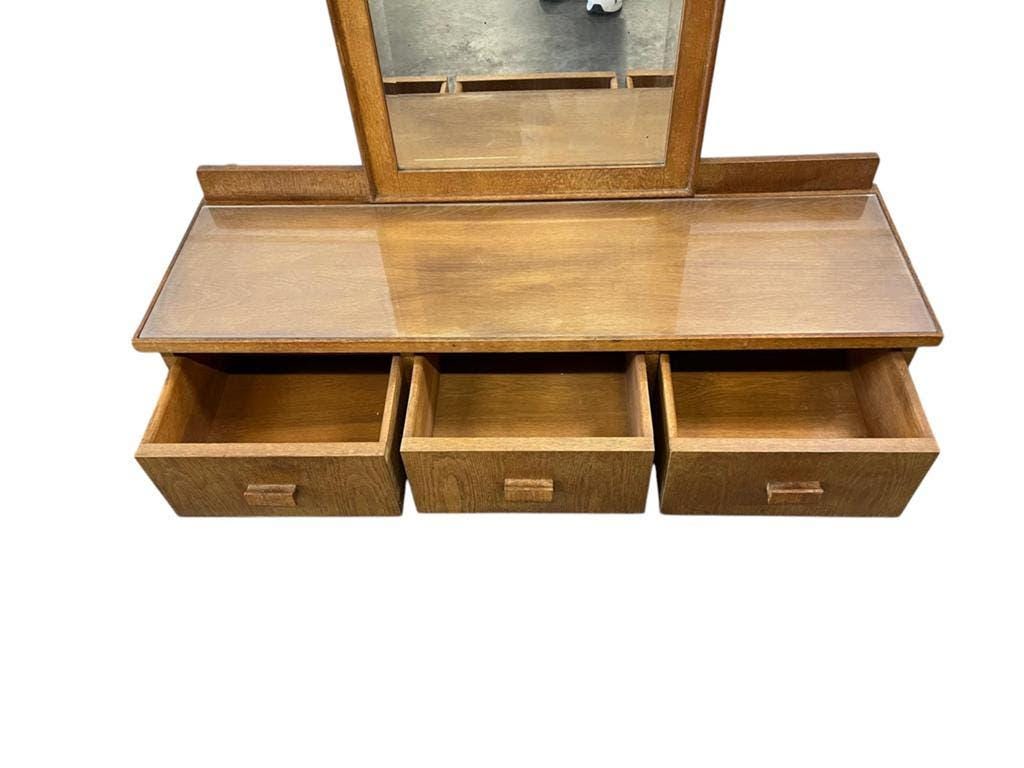 Meuble bas, d'entrée vintage en bois avec miroir