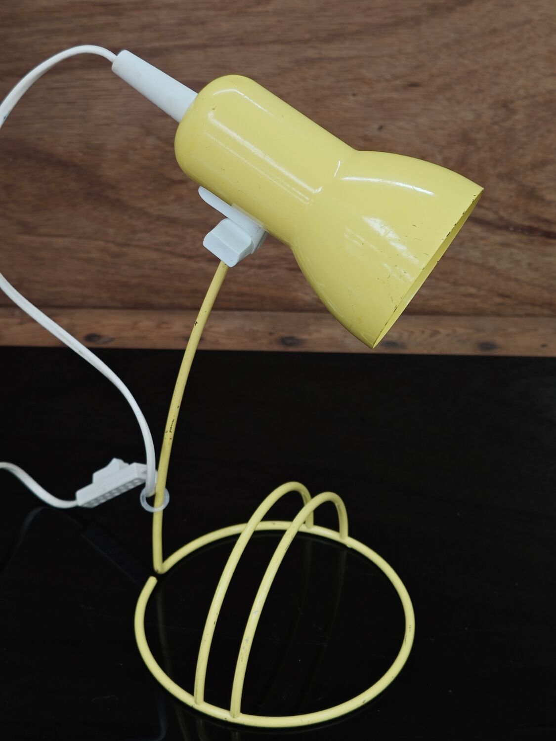 Lampe de bureau vintage jaune 1980