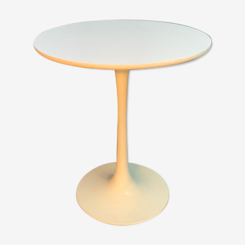 Table d’appoint pied tulipe Maurice Burke pour Arkana