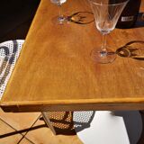 Table de bistrot pied tulipe et 3 chaises bistrot