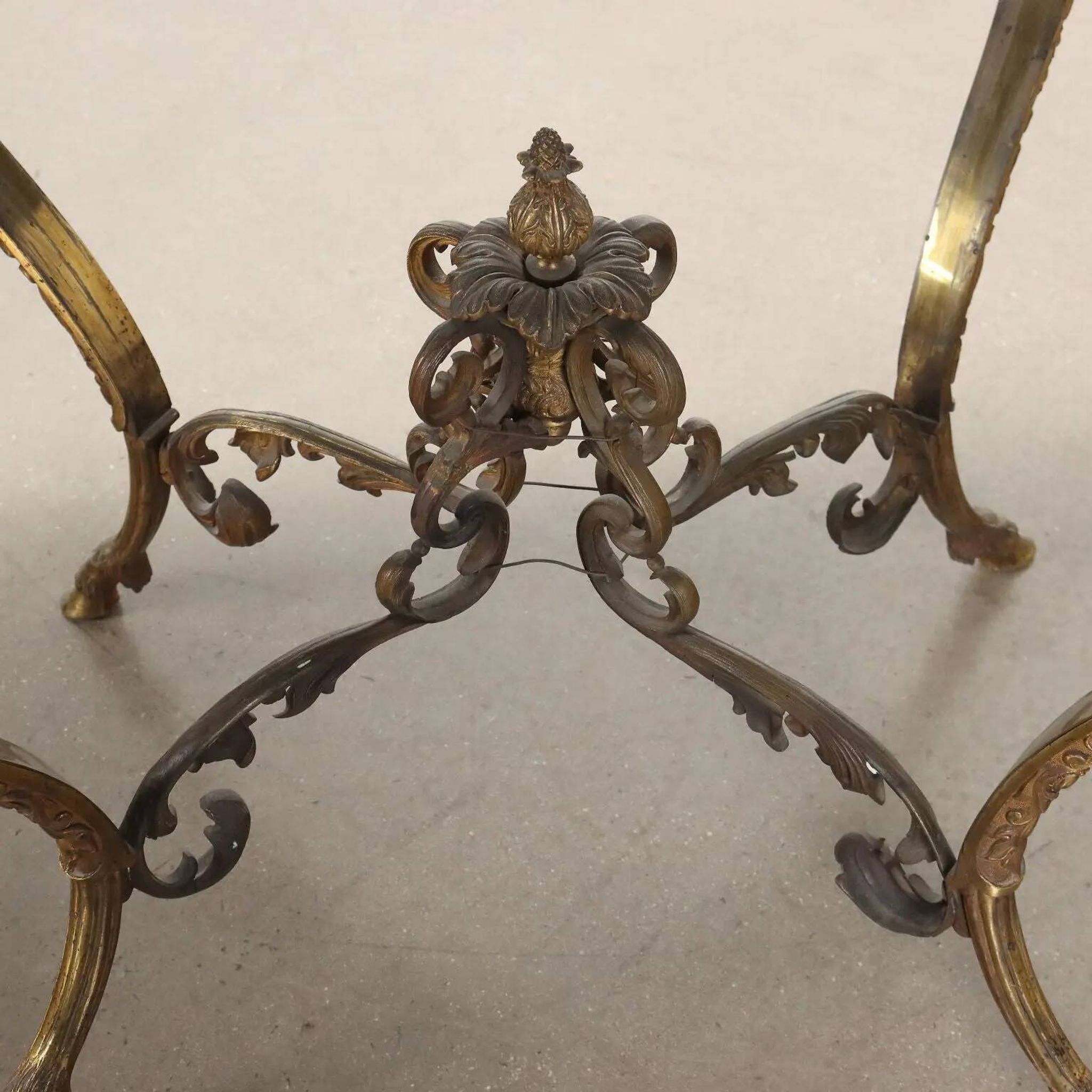 Table basse ancienne Middle Victorian en bronze et papier mâché, Angleterre, XIX Century
