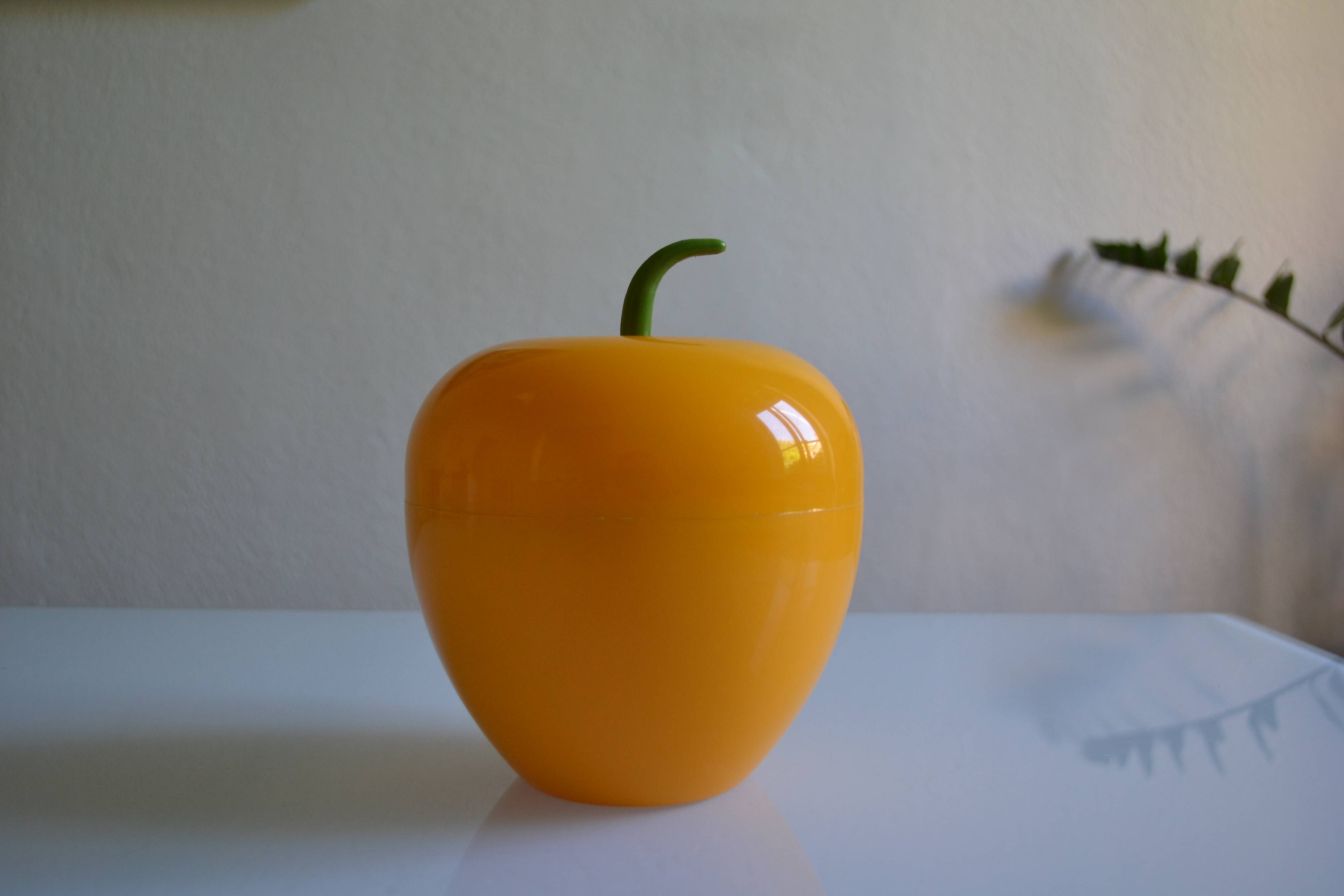 Yellow apple ice bucket 1970s somm paris