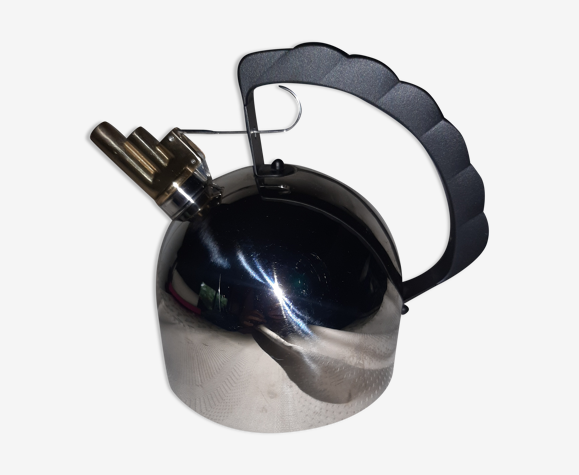 Bouilloire sifflante Alessi Richard Sapper 9091