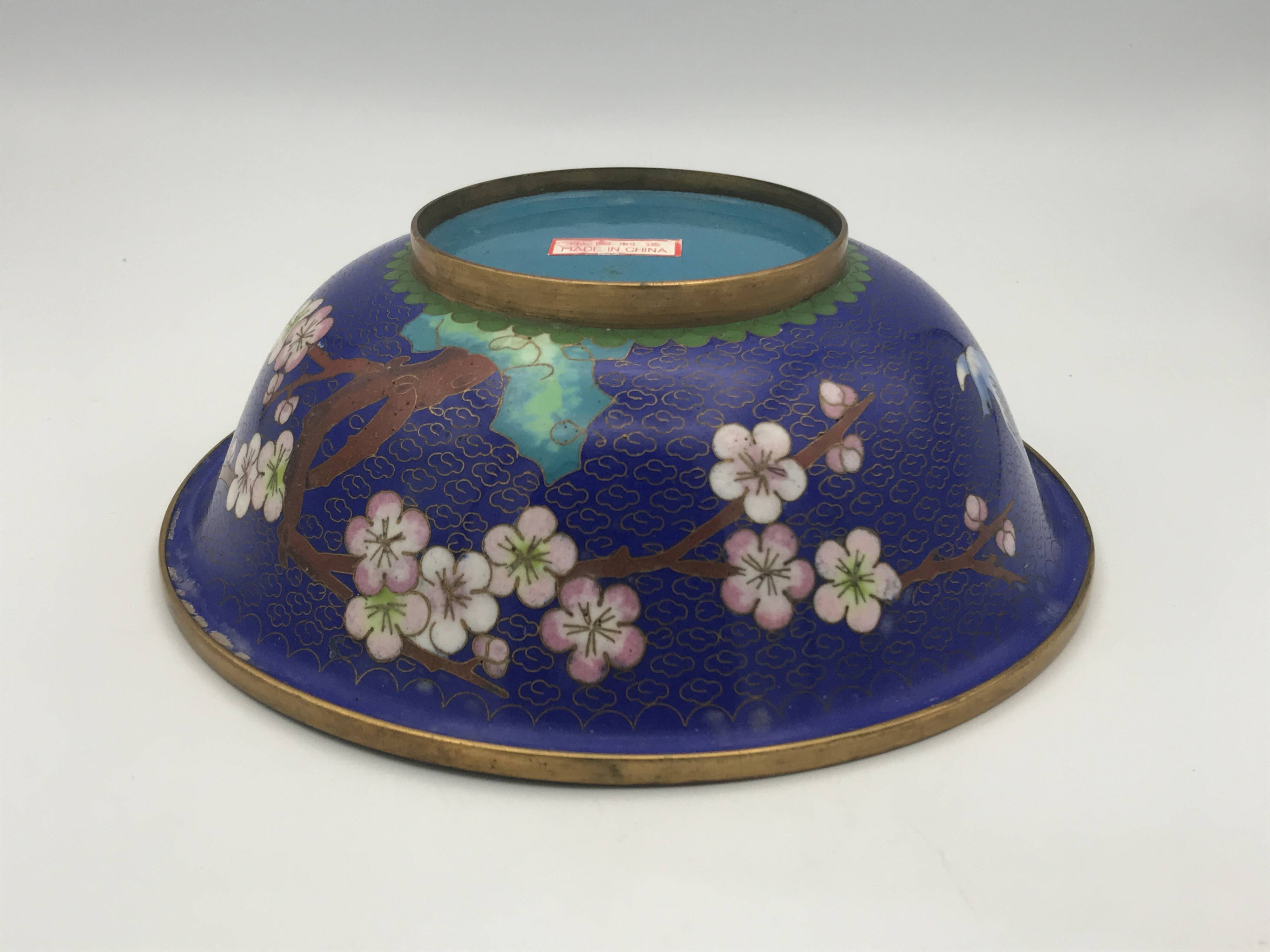 Cloisonné enamel cup with floral decoration