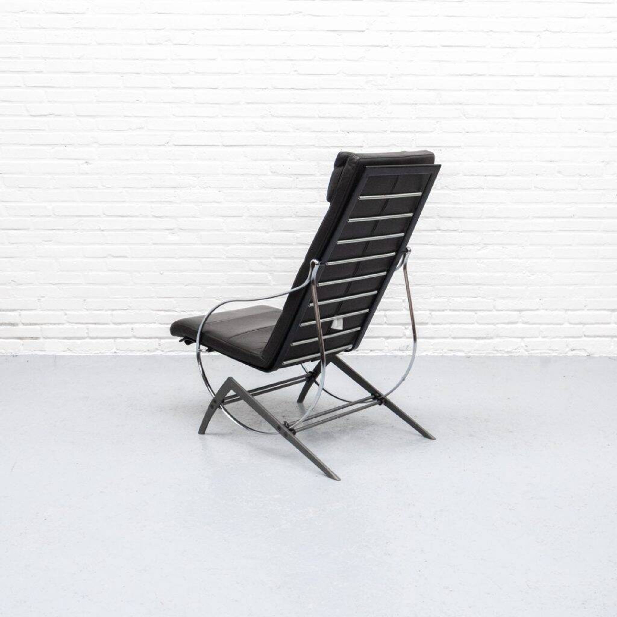 Zanotta Smirne chaise longue Gianfranco Gualtirotti
