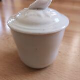 Porcelain cream pot - late 18th/early 19th century