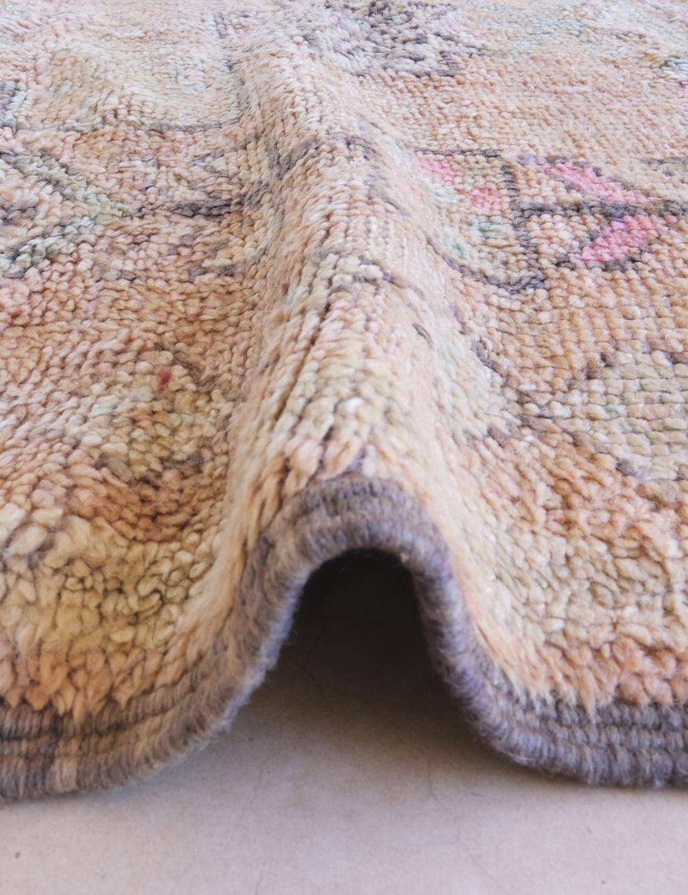 Vintage Berber Rug - 370 x 190 cm