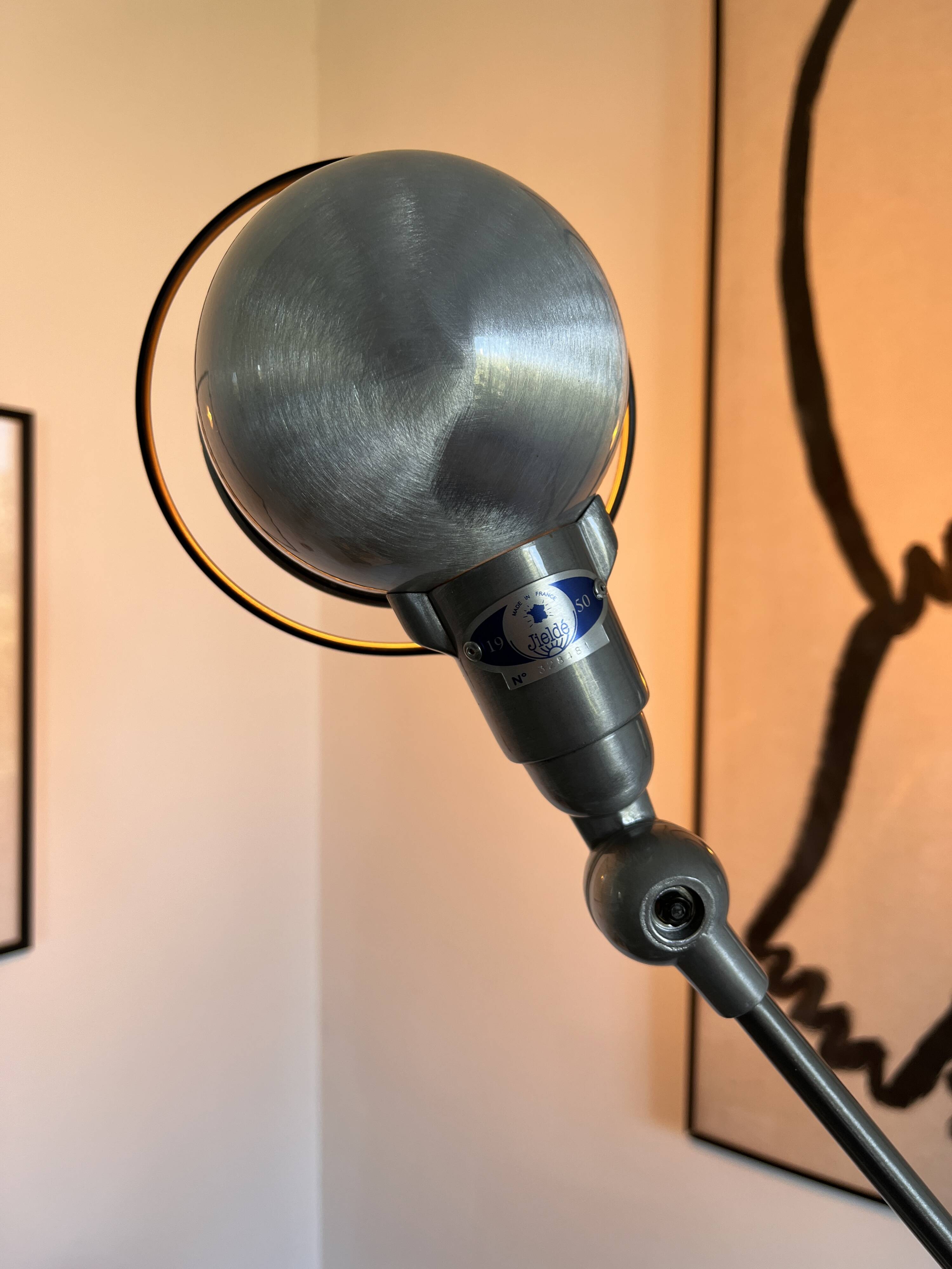 Lampadaire articulé Jieldé