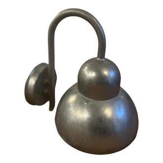 Wall farm lamp
