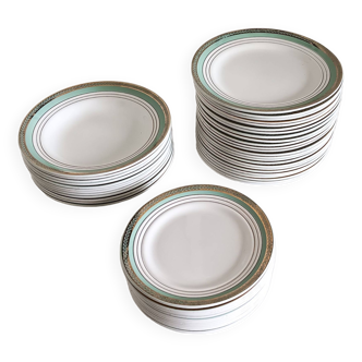 Céranord plate service in semi-porcelain, 40s-50s. Celadon green with gold edging and pattern