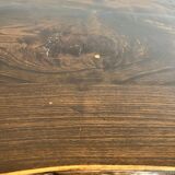 Table brutaliste