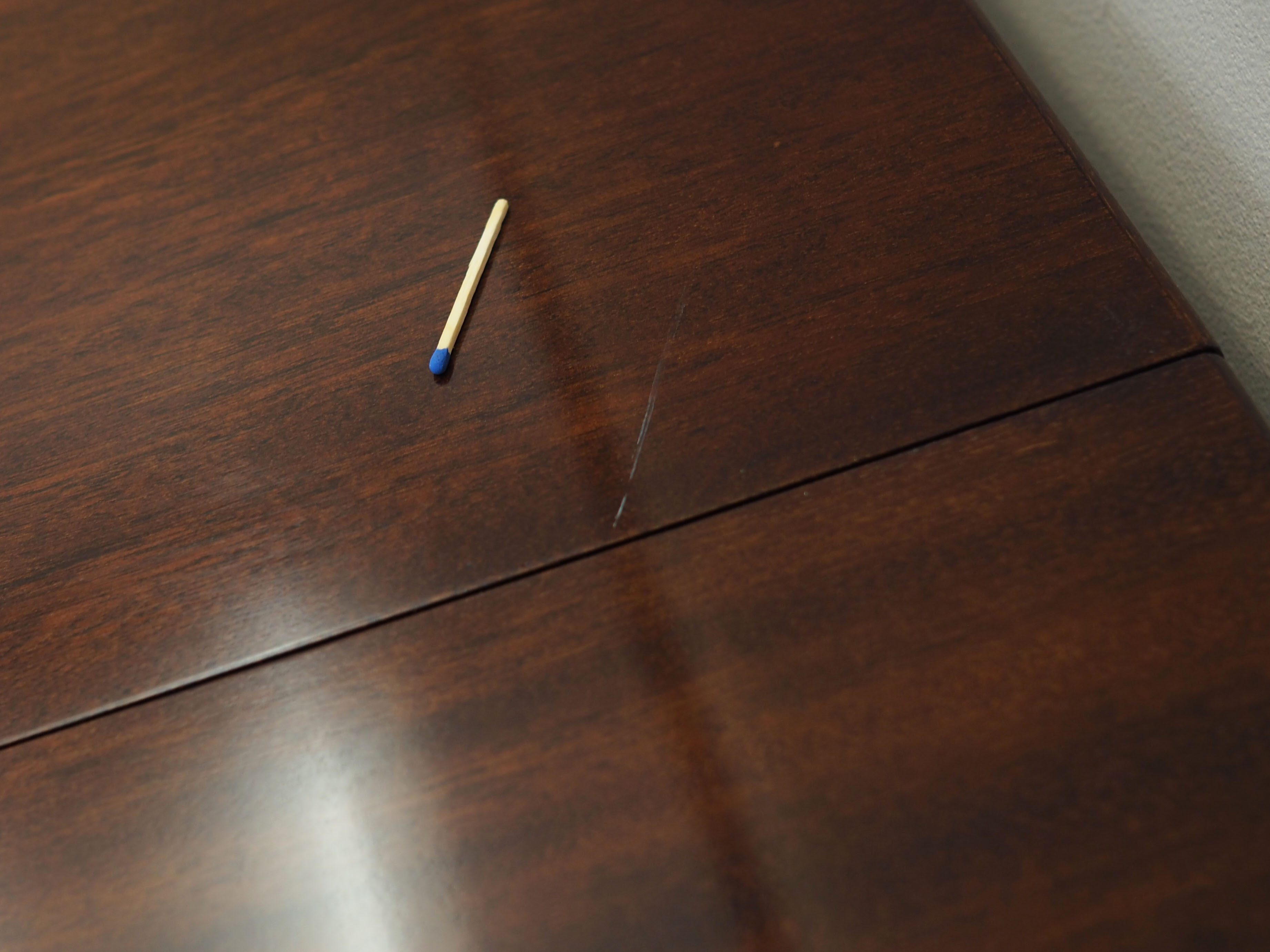 Round mahogany table, Danish design, 1970s, production: Denmark