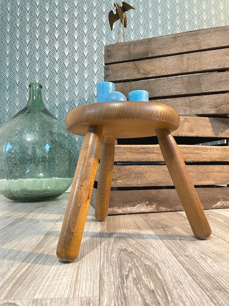Tripod tabouret